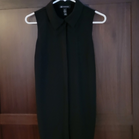 Sleeveless Button Down Black Top Like New INC Tailored Fit Side Slits S/M - Picture 1 of 4